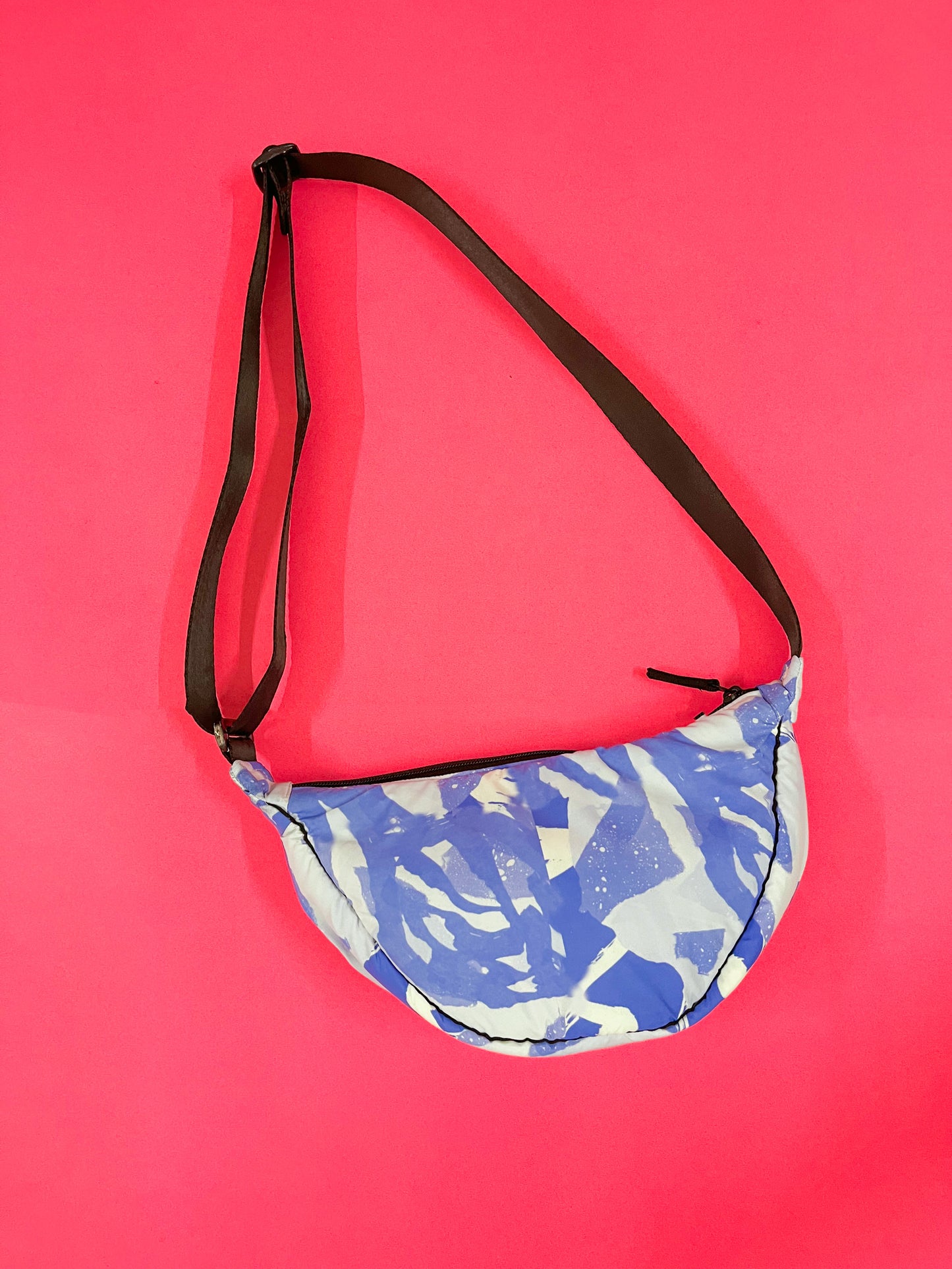 Banana Shoulder Bag - Lilac