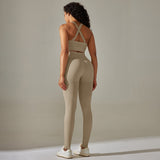 Aveline Performance Set