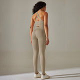 Aveline Performance Set