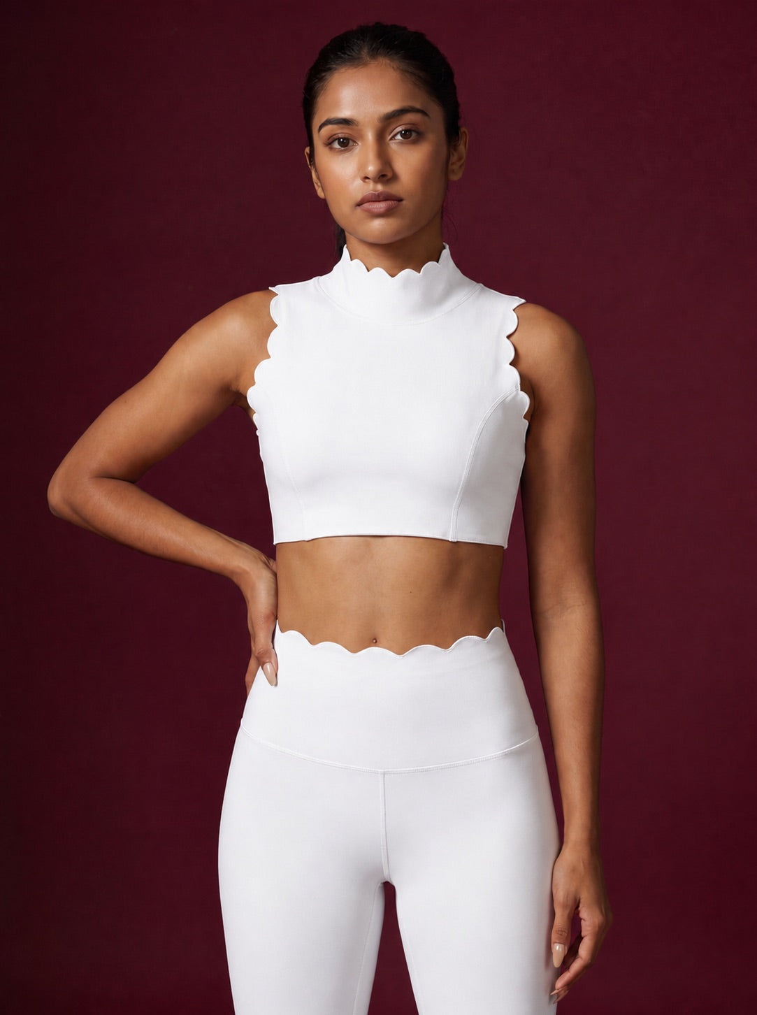 Scallopé High-Neck padded Sports Bra