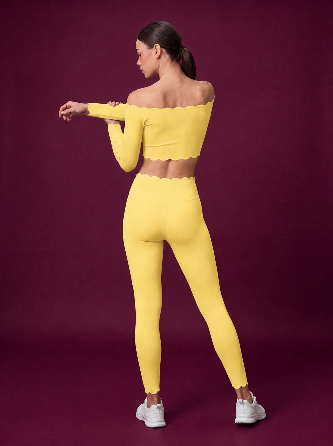 Scallopé High-Waist Leggings