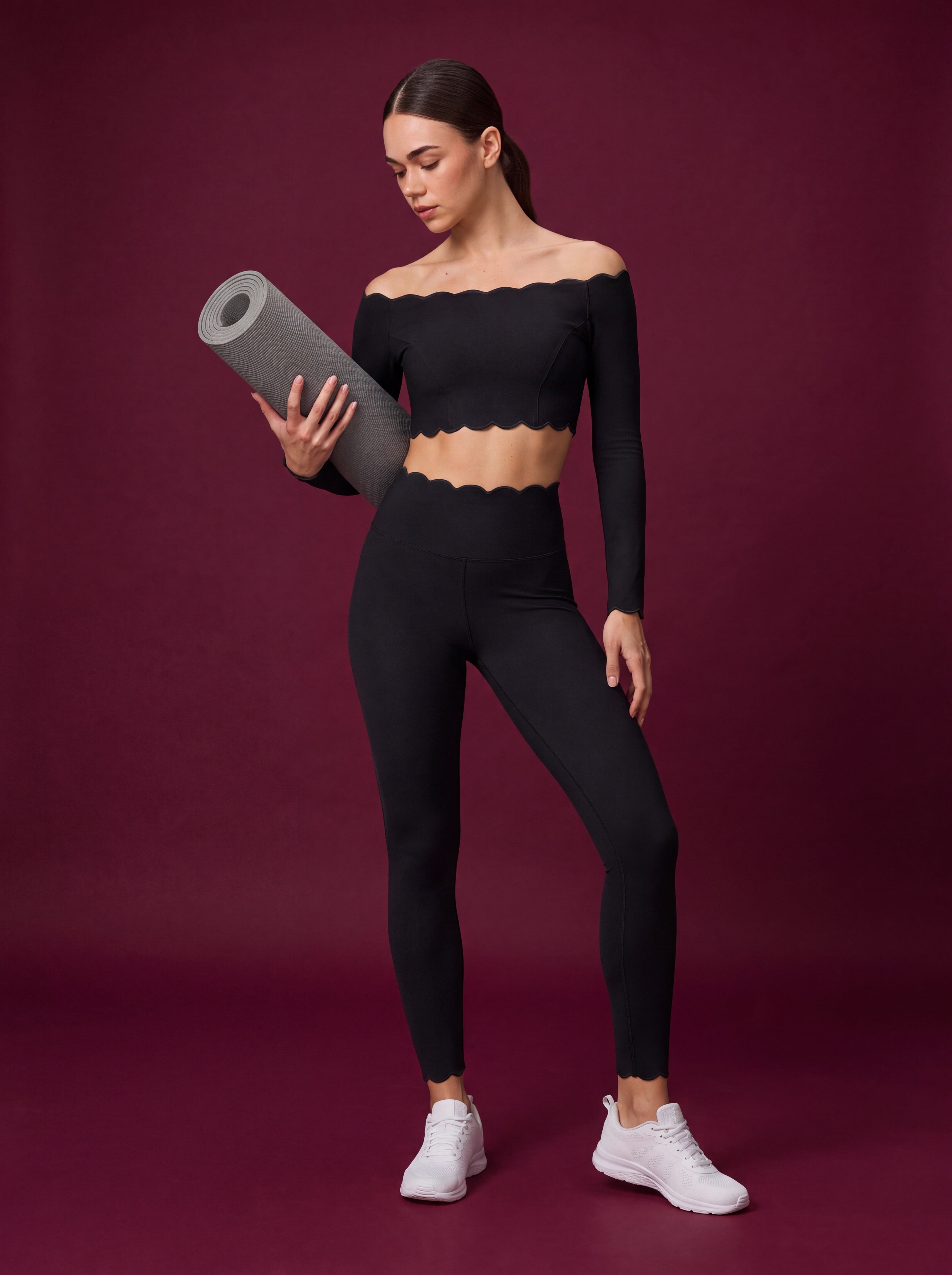 Scallopé High-Waist Leggings